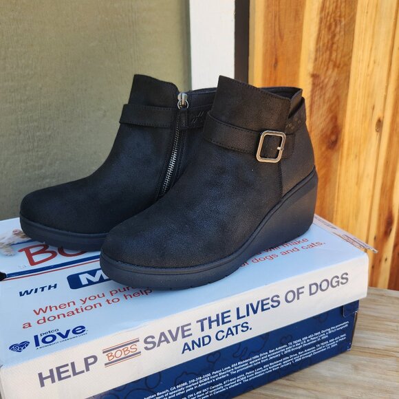 NIB - Skechers Vegan Wedge Booties - Picture 1 of 6